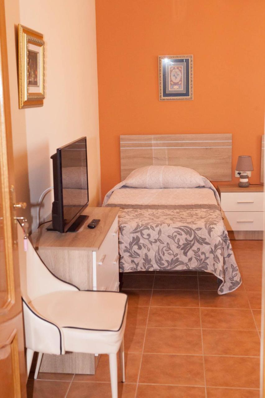 La Rosaleda De Orgaz Guest House Eksteriør bilde