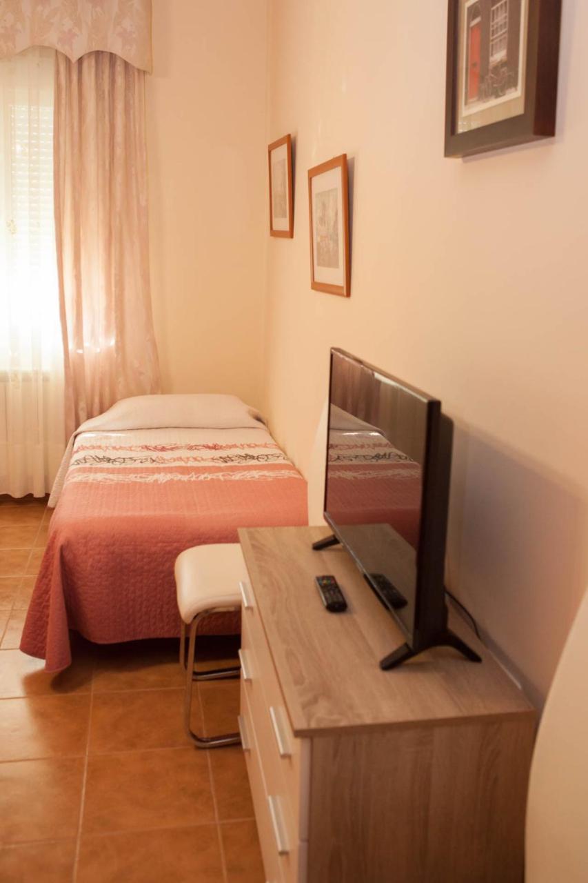 La Rosaleda De Orgaz Guest House Eksteriør bilde