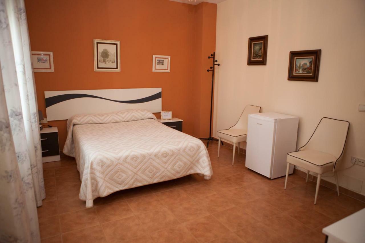 La Rosaleda De Orgaz Guest House Eksteriør bilde