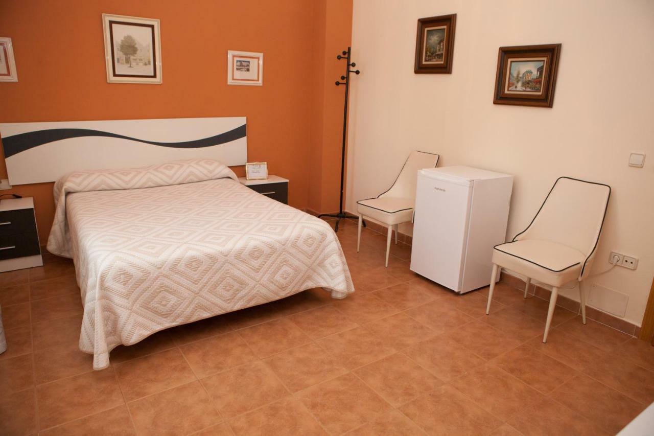 La Rosaleda De Orgaz Guest House Eksteriør bilde